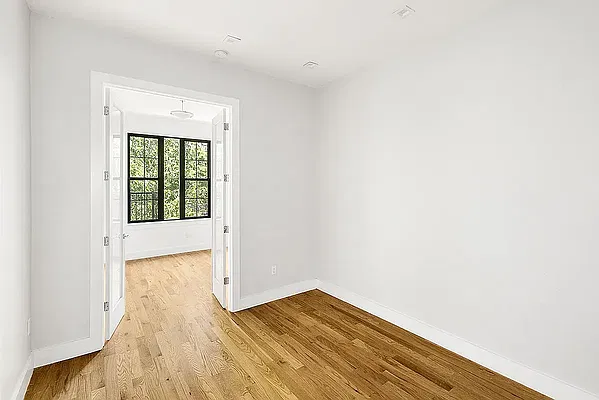 Rented by Freestone Property Group | media 7