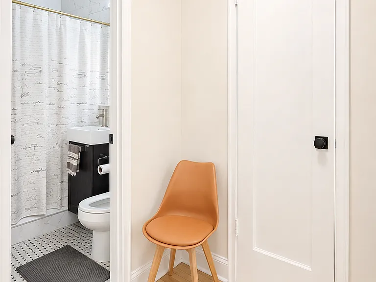 155 W 71st St #1G — Photo 12