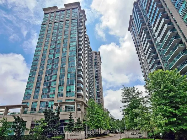 17 Anndale Dr, Toronto, ON