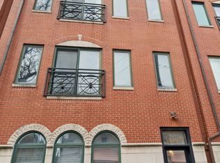 426 N Noble St APT 1, Chicago, IL 60642