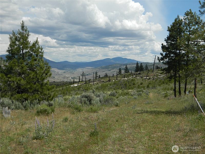 4th image of 428 Five Mile Road