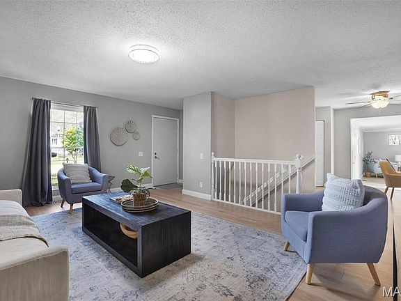 5th image of 11940 Meadow Run Ct