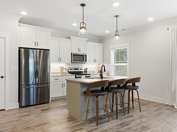 3rd image of 43 Country Cove Dr