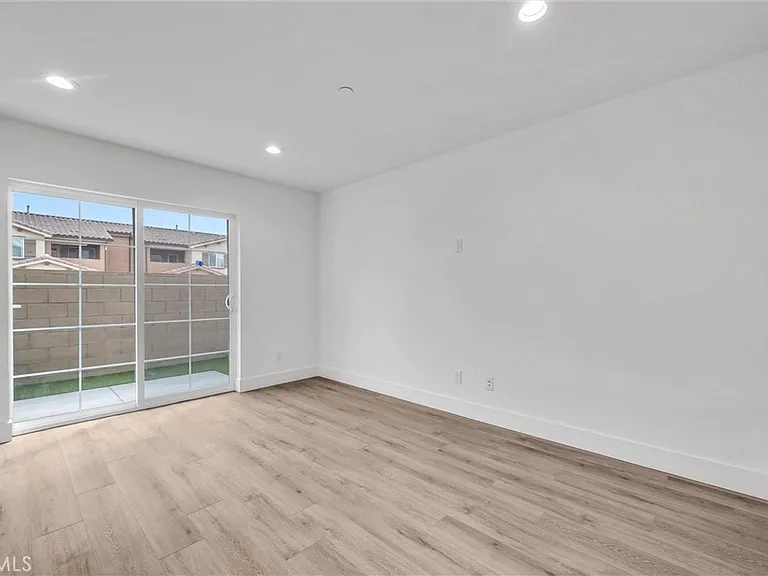16385 Valencia Ave #3 — Photo 12