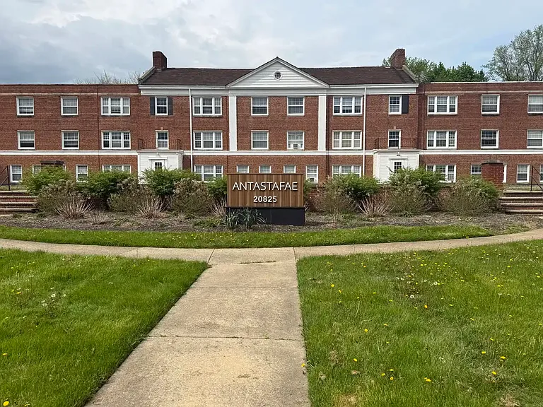 Colton House Apartments — Photo 1