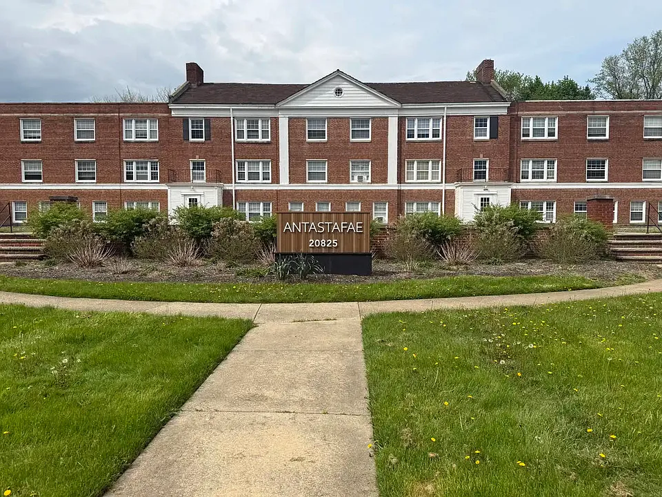 Colton House Apartments
