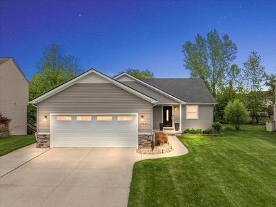 7611 Peninsula Ct, Waterford, MI, 48327