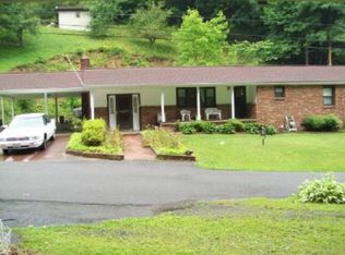 1136 Chain Rd, Honaker, VA 24260