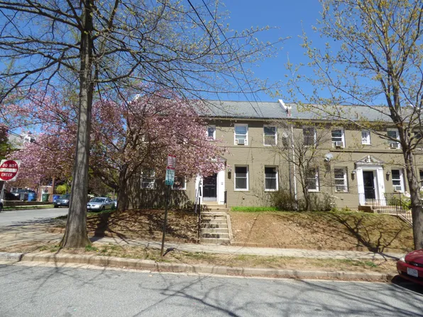3915 W St NW APT 4, Washington, DC 20007