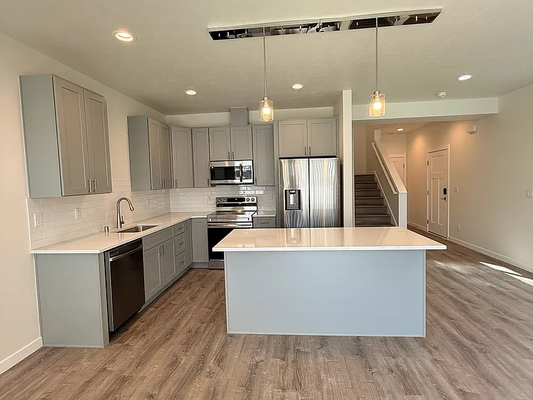 13813 W Redding Dr #B — Photo 19