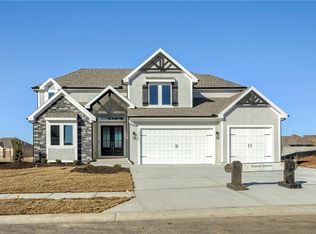 24780 W 89th Ter, Lenexa, KS 66227