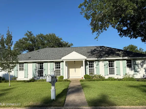 350 Southern Cir, Gulfport, MS 39507