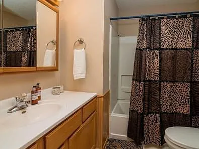 2 bed, 1.5 bath, 1204 sqft, $2,150 — Photo 4