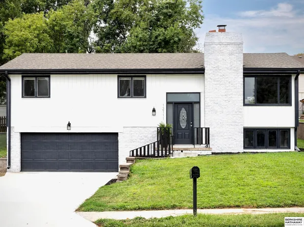 12111 Miami St, Omaha, NE 68164