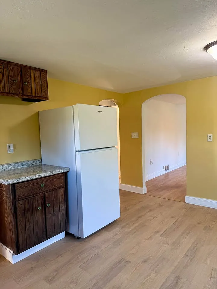 2 bed, $1,700 — Photo 3