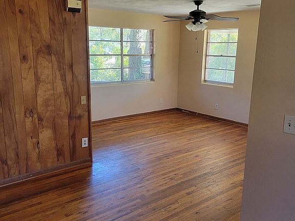 4th image of 1000 E Bobe St