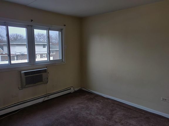 5th image of 4440 W 111th St APT 17
