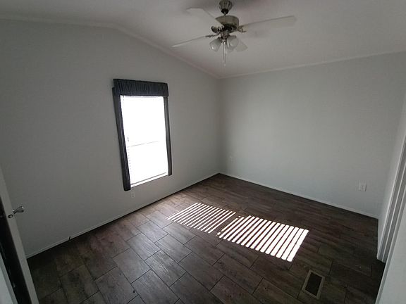 5th image of 8671 SW Loop 410