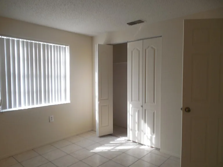 6821 Jackson St — Photo 5