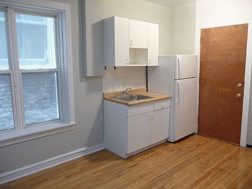 1st image of 4750 N Whipple St APT F1