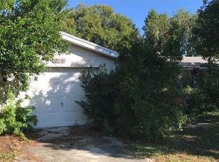 7025 King Arthur Dr, Port Richey, FL 34668