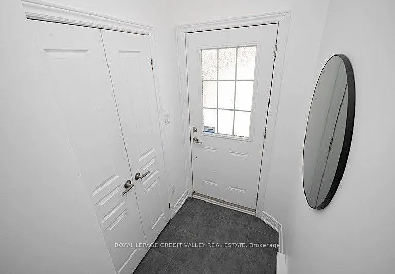 1401 Plains Rd E #29 — Photo 2