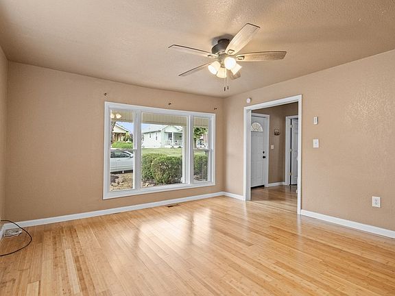 2nd image of 1117 Massachusetts Ave