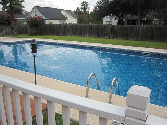1429 Sterling Oaks Drive Pool view