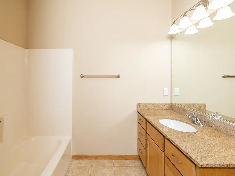 6809 Milwaukee St #112 — Photo 12