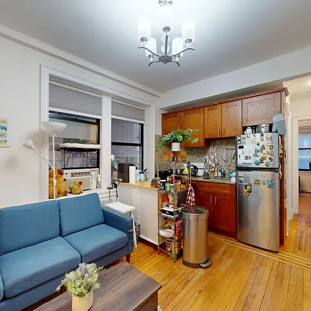 245 West 51st Street — Photo 1
