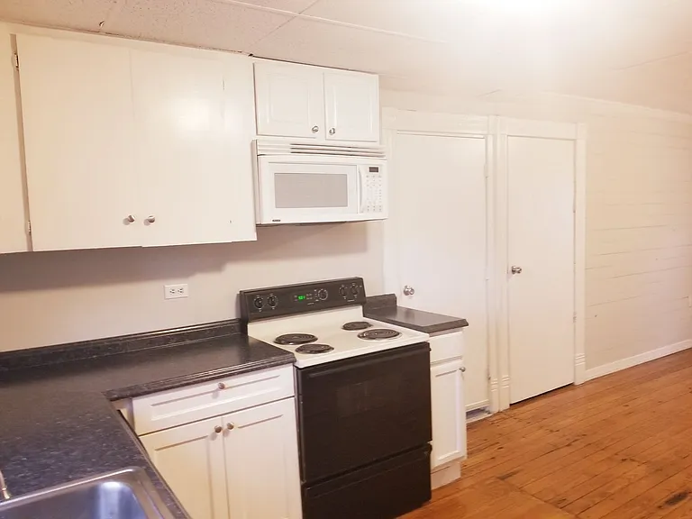 2239 Cobbs St — Photo 8