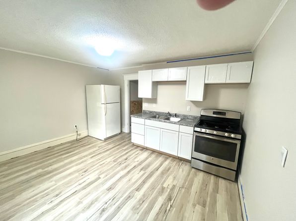 1624 D Ave NE #2