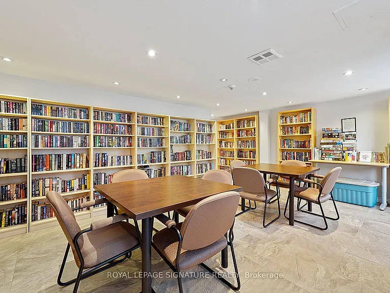 5 Kenneth Ave #205 — Photo 24