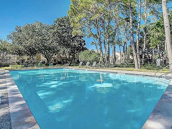 Lovely Community Pool