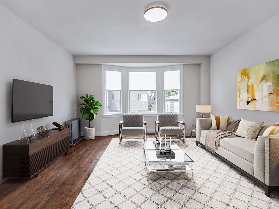 1st image of 2202 Leavenworth St #302