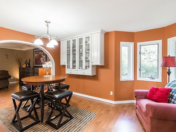 3rd image of 2813 Crater Ct