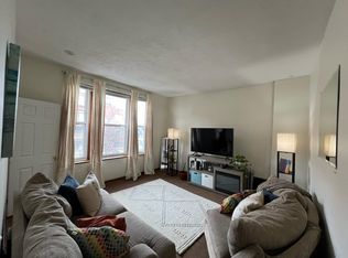 3309 W Irving Park Rd APT 3A, Chicago, IL 60618