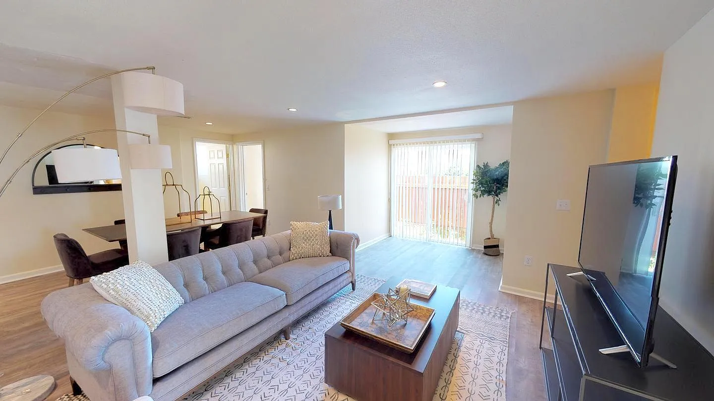 Private Room in Spacious Outer Sunset Home by Ocean Beach — Photo 3