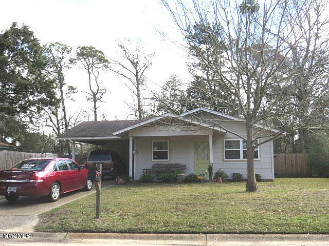 1st image of 114 Hickory Dr
