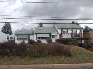 213 Landers Ln, New Castle, DE 19720