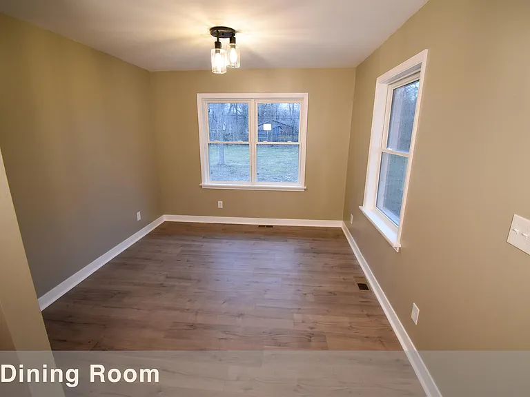 4823 Glenmina Dr — Photo 5