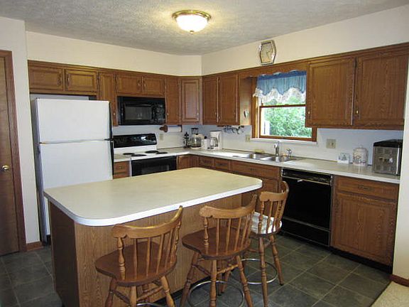 4th image of 1315 Dove Dr