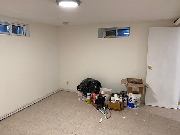 4th image of 53-40 214th St