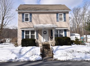424 W Center St, Wind Gap, PA 18091