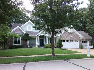 412 Bluff Meadow Dr, Ballwin, MO 63021