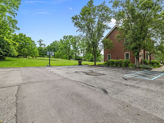 5th image of 1841 Universal Rd #Ll
