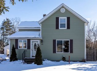 21 Crestwood Dr, Stevens Point, WI 54481