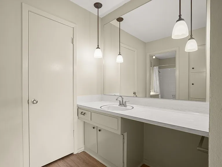 7302 Sevilla Dr — Photo 10