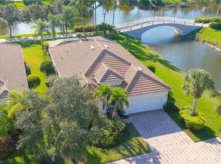28582 Guinivere WAY, BONITA SPRINGS, FL 34135