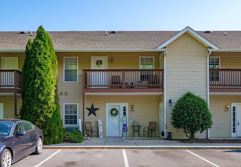 1st image of 2455 Mosby Ct